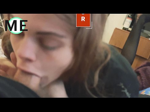❤️ 喉咙的鸡巴，撕裂的连裤袜和撕裂的高跟鞋很好地满足了 Sex video﹏﹏